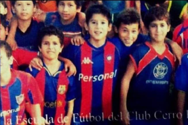 Ex Olimpia que festejó con gesto tiene familia cerrista