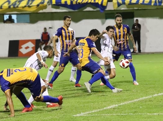 Libertad iguala ante Sportivo Luqueño