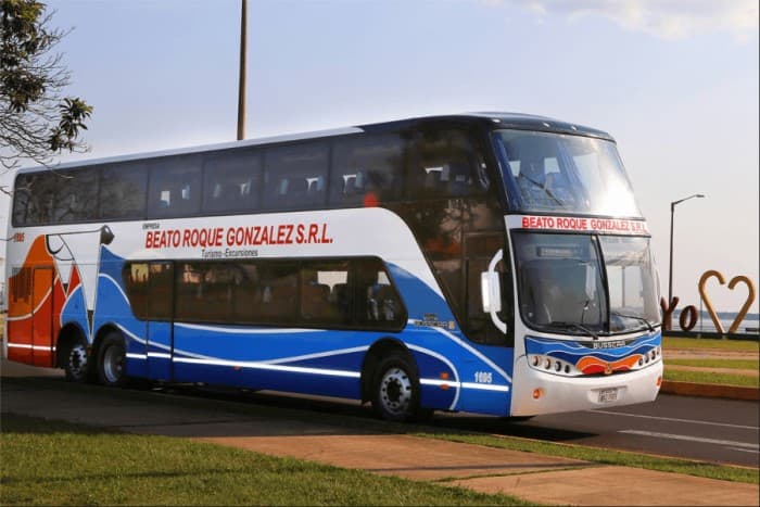 "Pasajeros" asaltan bus de larga distancia