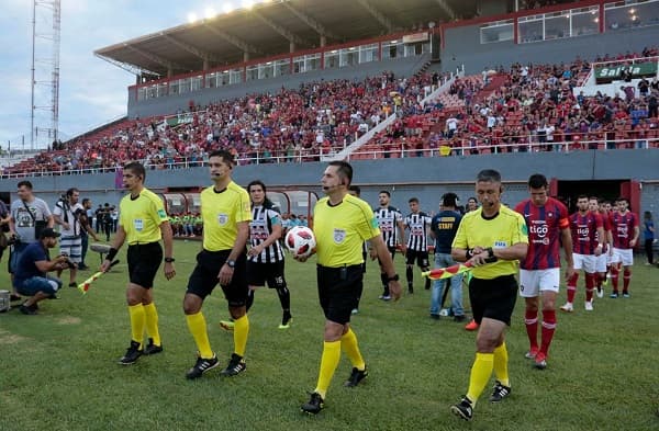 Árbitros responden a Cerro Porteño y revelan cuánto cobran