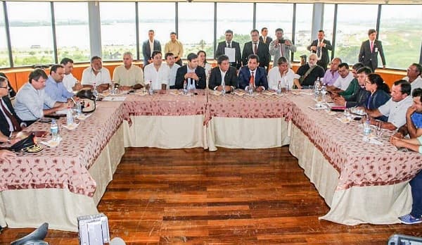 Campesinos dan a conocer pedidos ante autoridades del Gobierno