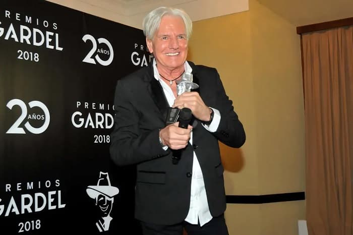 Sergio Denis está grave tras caída durante concierto