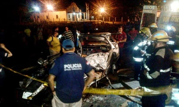 Camión estacionado provoca accidente fatal
