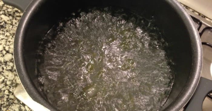 Niñas que sufrieron quemaduras con aceite necesitan ayuda