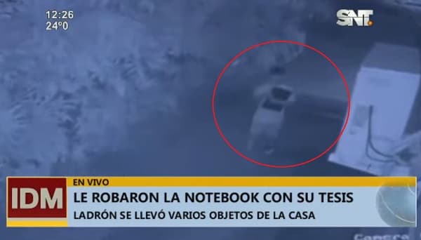 Joven pierde su tesis en asalto