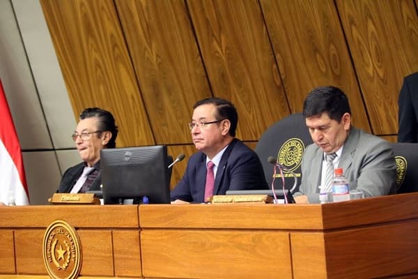 Archivaron eliminación del Parlasur de manera traicionera, dice Kattya