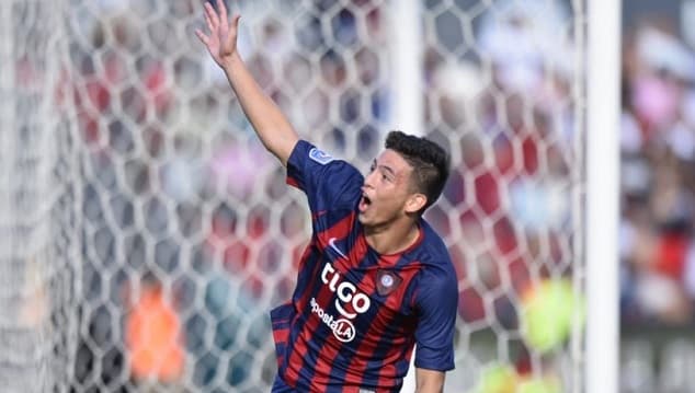 Fernando Ovelar es pretendido por Barcelona, según medio catalán