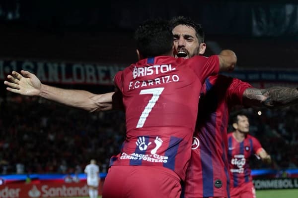 Cerro humilla al Mineiro y ya está en octavos