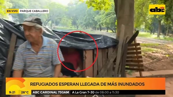 Damnificados ocupan Parque Caballero y exigen asistencia del Gobierno