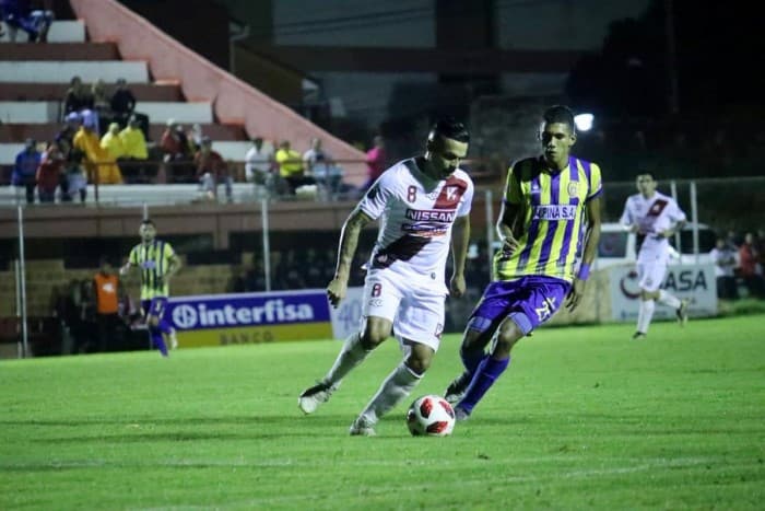 River Plate vence a Deportivo Capiatá por la mínima diferencia