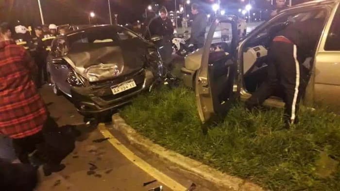 Semáforo sin funcionar ocasiona accidente en Encarnación