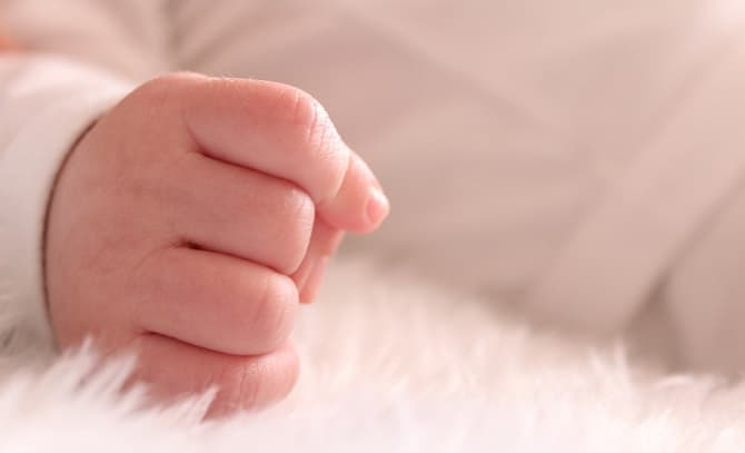 Bebé muere asfixiado a causa de un “chupetín”