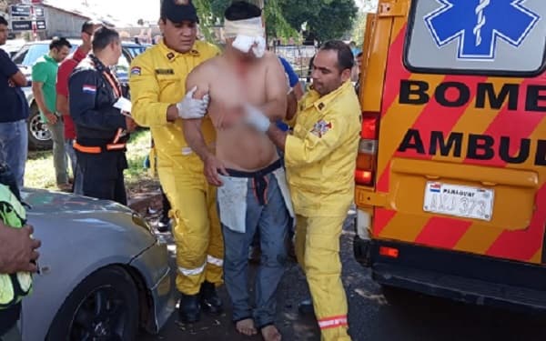 Brasileño se saca un ojo con las manos en Ciudad del Este