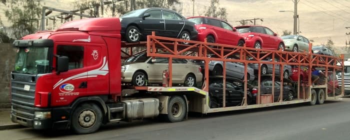 Importadores de usados rechazan aumento de impuestos