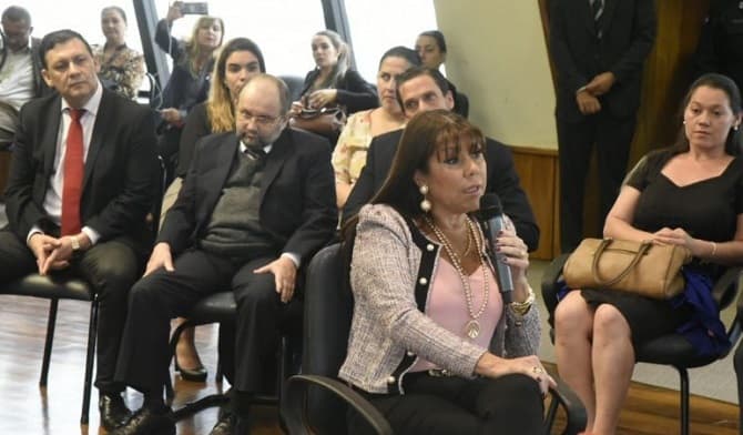 Diputada asegura que Bogado pedía cargos en Itaipú
