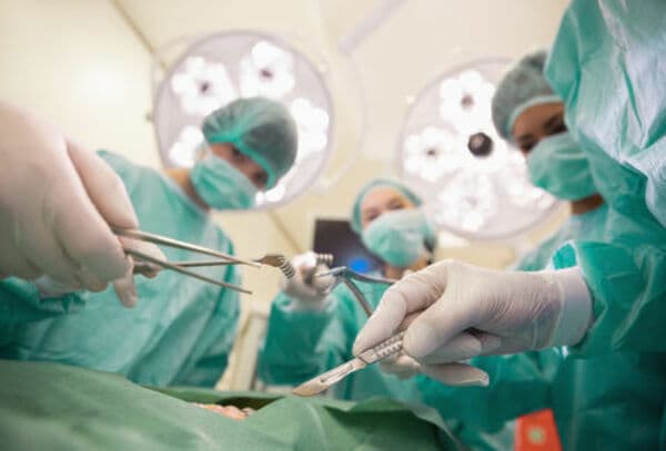 Los 10 pasos de una intervención quirúrgica nunca antes vista en Paraguay