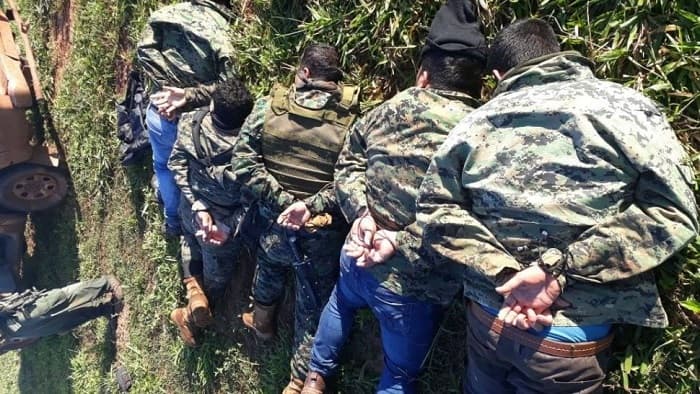 Incautan drogas y detienen a policías en San Pedro