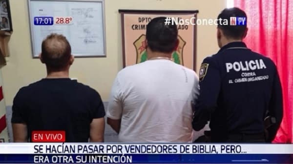 Colombianos se hacían pasar por vendedores de biblias para asaltar