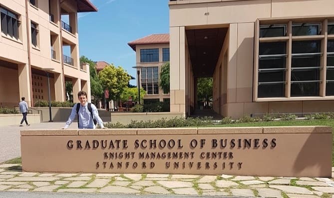 Estudiante paraguayo es admitido en las prestigiosas Harvard y Stanford