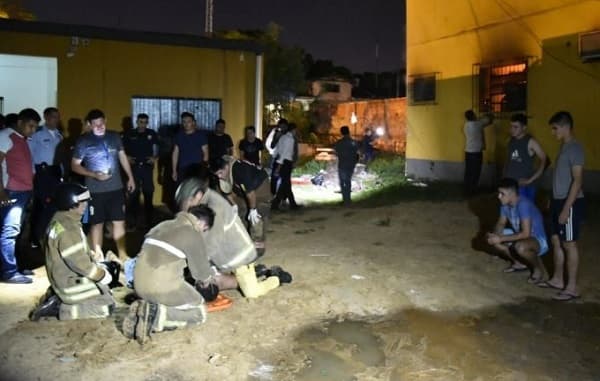 Policía muere tras incendio de comisaría