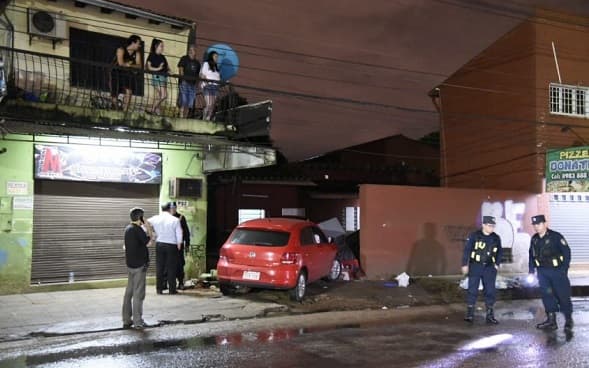Automovilista atropella y mata a mujer en San Lorenzo