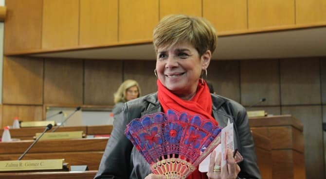 Desirée habla de presión y lavado tras habilitación de patios de comidas