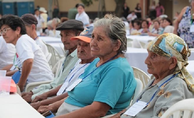 Hacienda dice que no tiene dinero para adultos mayores