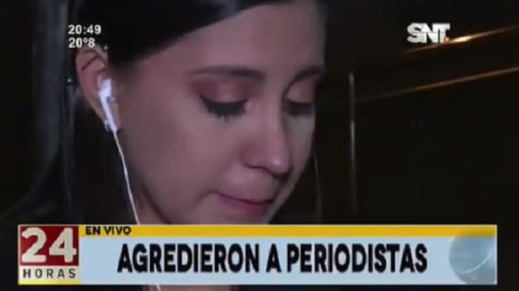 Seguidores de Amarilla agreden a periodistas