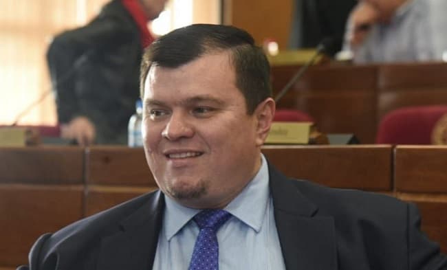 Sorpresa en el Senado: Amarilla pide pérdida de investidura de colega