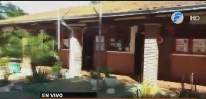 Separan a docente denunciado por acosar a alumnas por WhatsApp