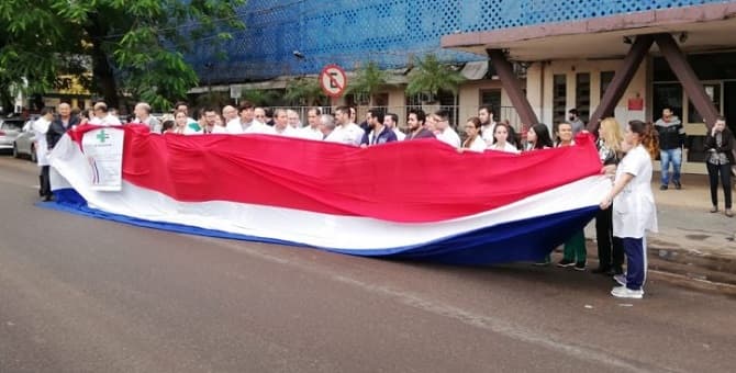 Médicos anuncian huelga por desabastecimiento de medicamentos e insumos