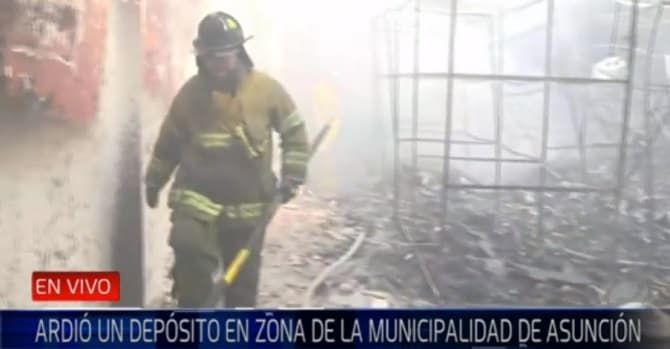 Controlan incendio en comercio de Asunción