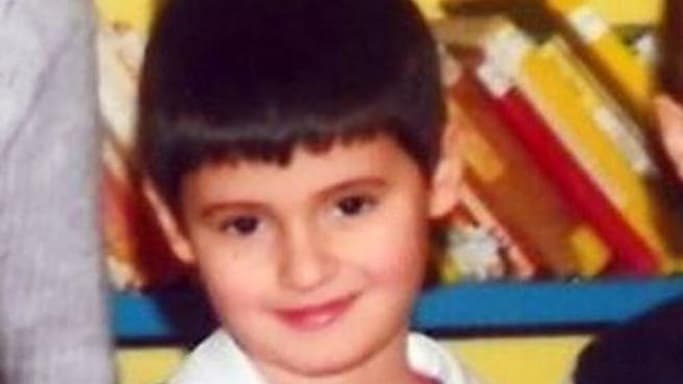 Condenan a padres que negaron antibióticos a niño fallecido