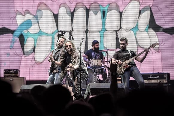 Salamandra presenta su último disco “El Inconsciente” en San Lorenzo