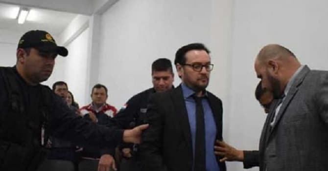 Condenan a abogado que arrojó a su novia del séptimo piso