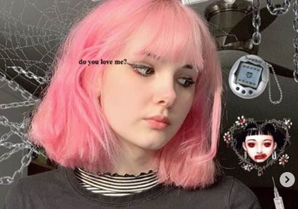 Joven asesina a influencer y publica fotos del cadáver