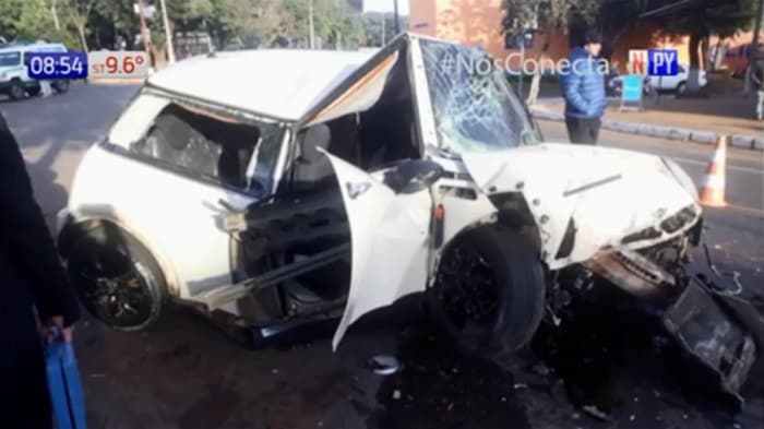 Joven muere en carrera clandestina de vehículos de lujo