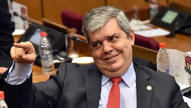 “No creo que dure mucho en el Ministerio del Interior”, afirma Riera en el Senado