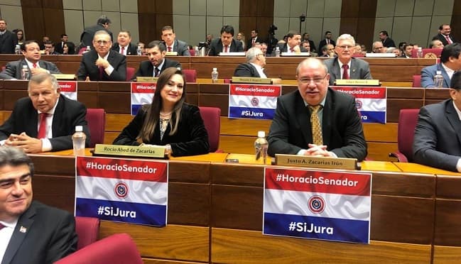 Legisladores piden por juramento de Horacio Cartes