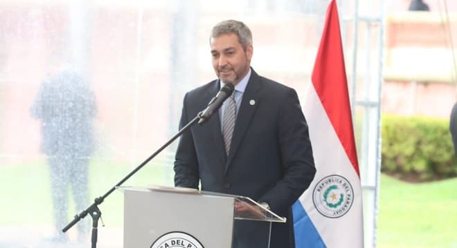 Abdo Benítez asegura que no aumentará energía, por el momento