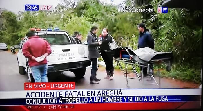 Joven muere arrollado mientras esperaba bus