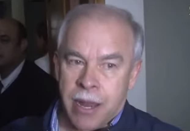 “Su pregunta me lastima un poco”, responde Bower a periodista