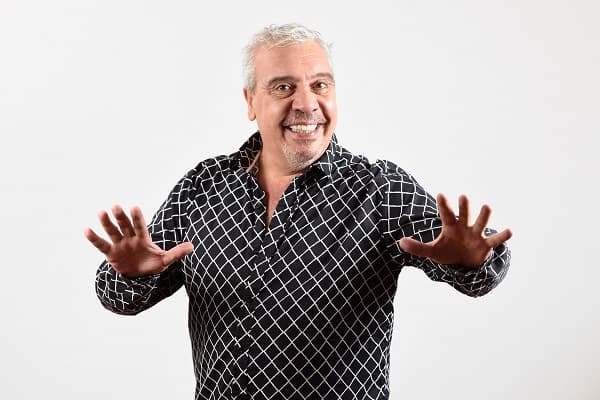 Coco Sily vuelve al Paraguay con “La Súper Cátedra del Macho”