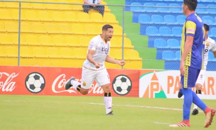 Guaraní supera a Capiatá