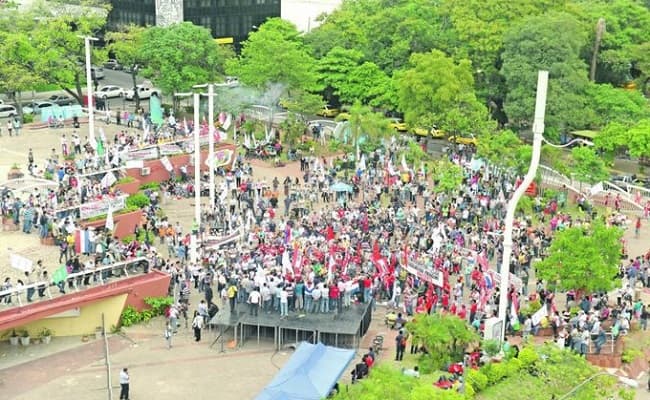 Manifestaciones obligan a postergar festejos por aniversario de Asunción