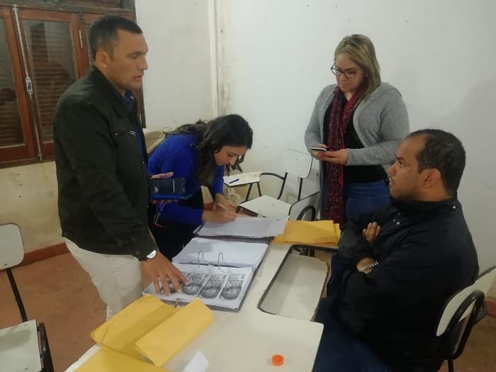 Caen fiscala y abogado en pedido de coima