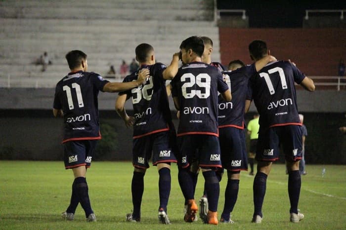 Nacional vence a R. I. 3 Corrales en tanda de penales