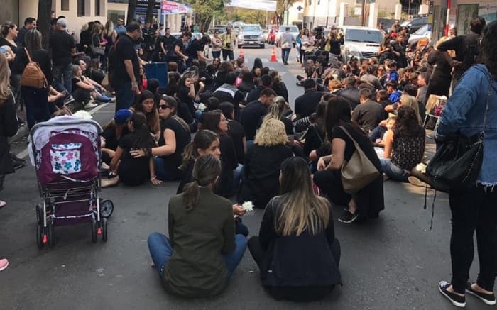 Con sentata frente al Migone exigen justicia