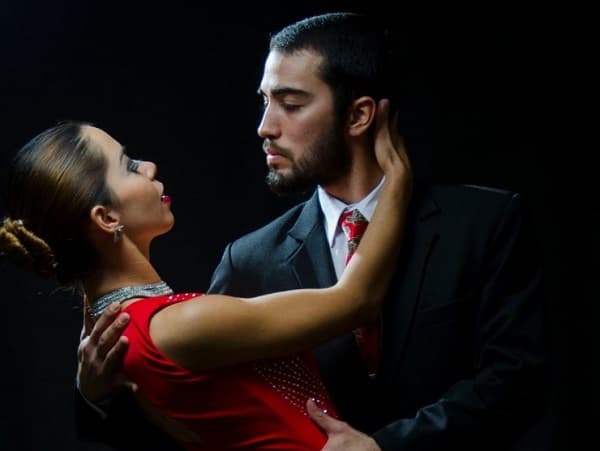 Con shows de tango celebran aniversario de Asunción