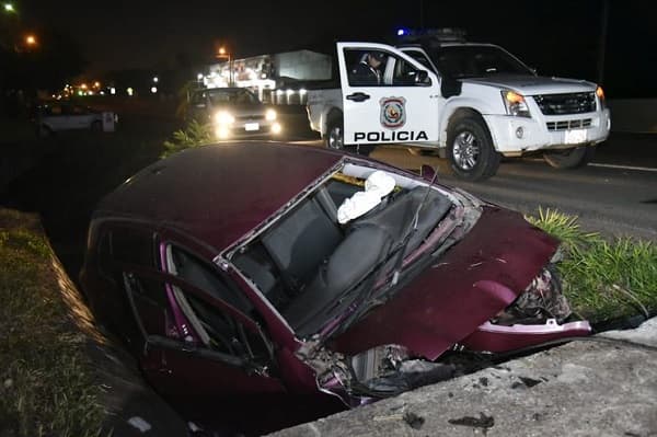 Aparatoso accidente deja como saldo un herido